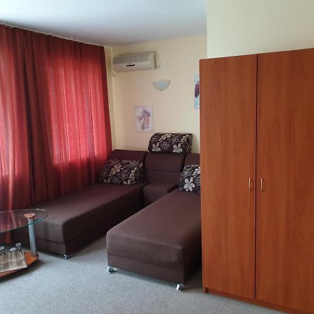 Family Hotel Diana Pomorie Exterior photo