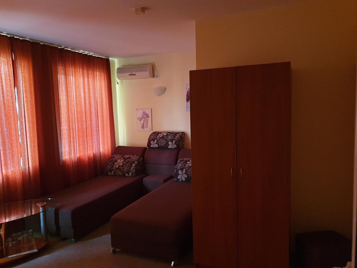 Family Hotel Diana Pomorie Exterior photo