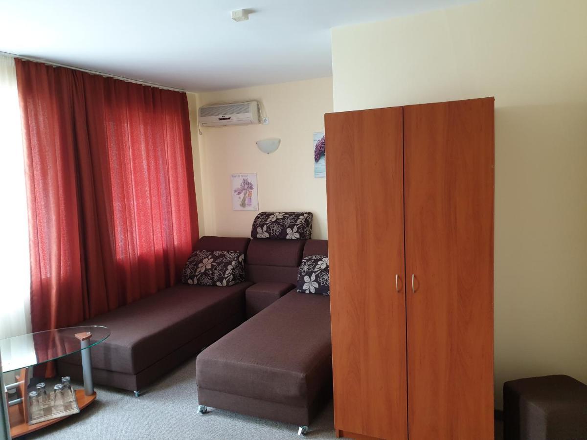 Family Hotel Diana Pomorie Exterior photo