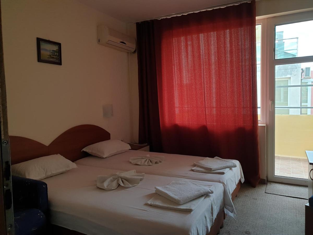 Family Hotel Diana Pomorie Exterior photo